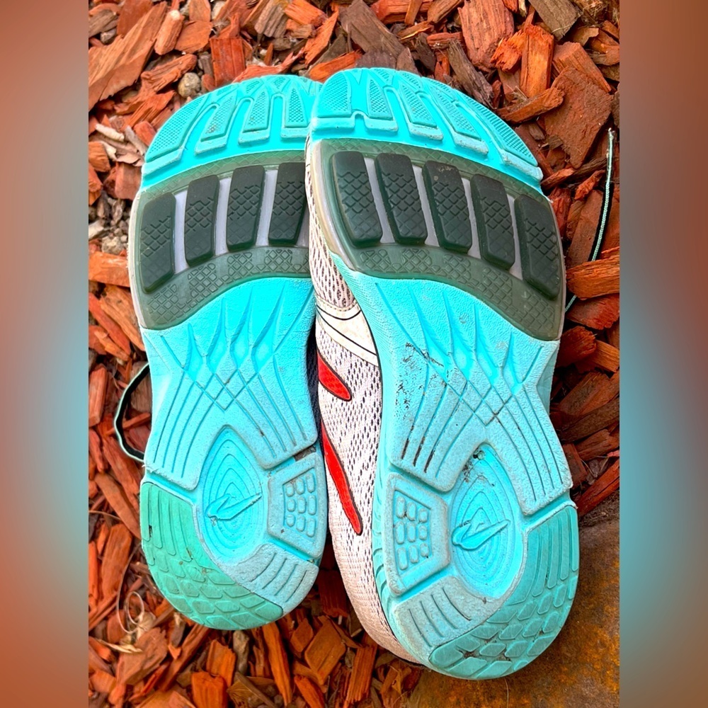 NEWTON Sneakers Women Size 8.5 Running Shoes Athletic casual walking gym tennis - Picture 4 of 6